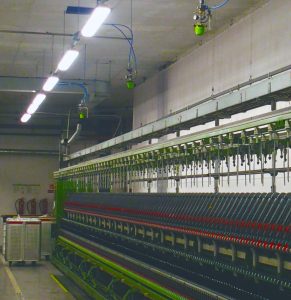 Humidification in the textile spinning process